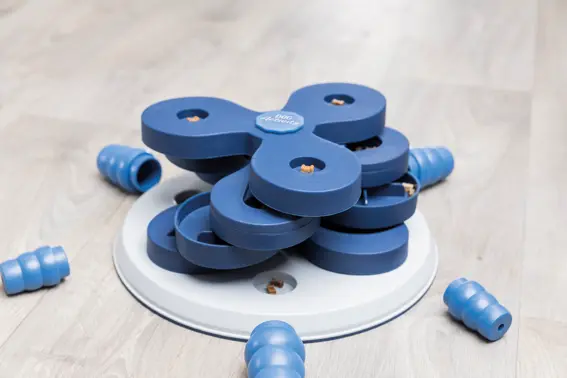 Trixie Dog Activity Flower Tower, niveau 3 – aktiveringsspil til hund